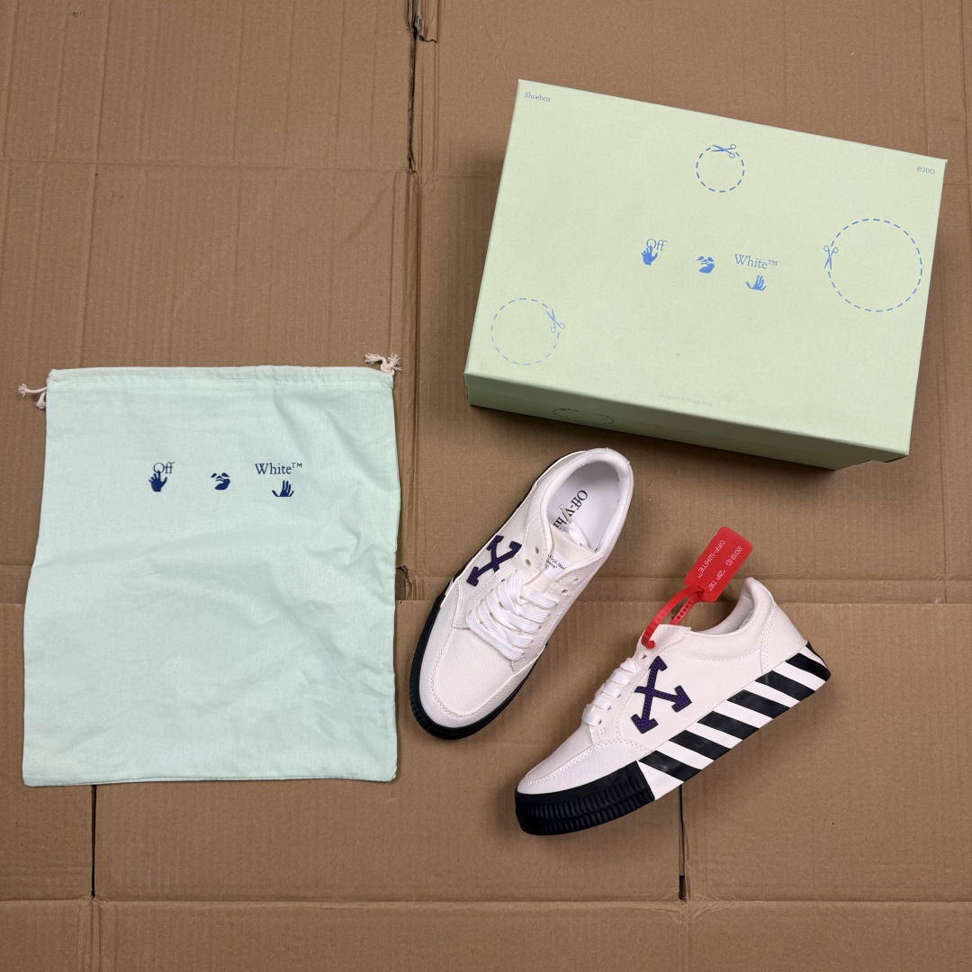 OW低帮板鞋 帆布鞋系列OFF-WHITE 经典标识减速带设计白紫尺码：36 37 38 39 40 4