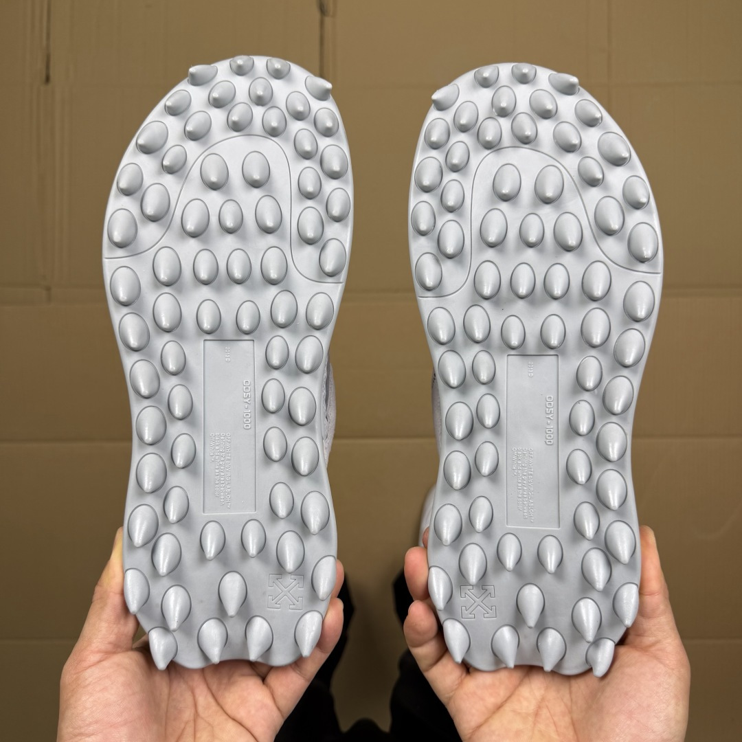 OW解构跑步鞋 OFF-WHITE ODSY -1000老爹风高端产物 原鞋购入 细节拉满 ①由全新磨具