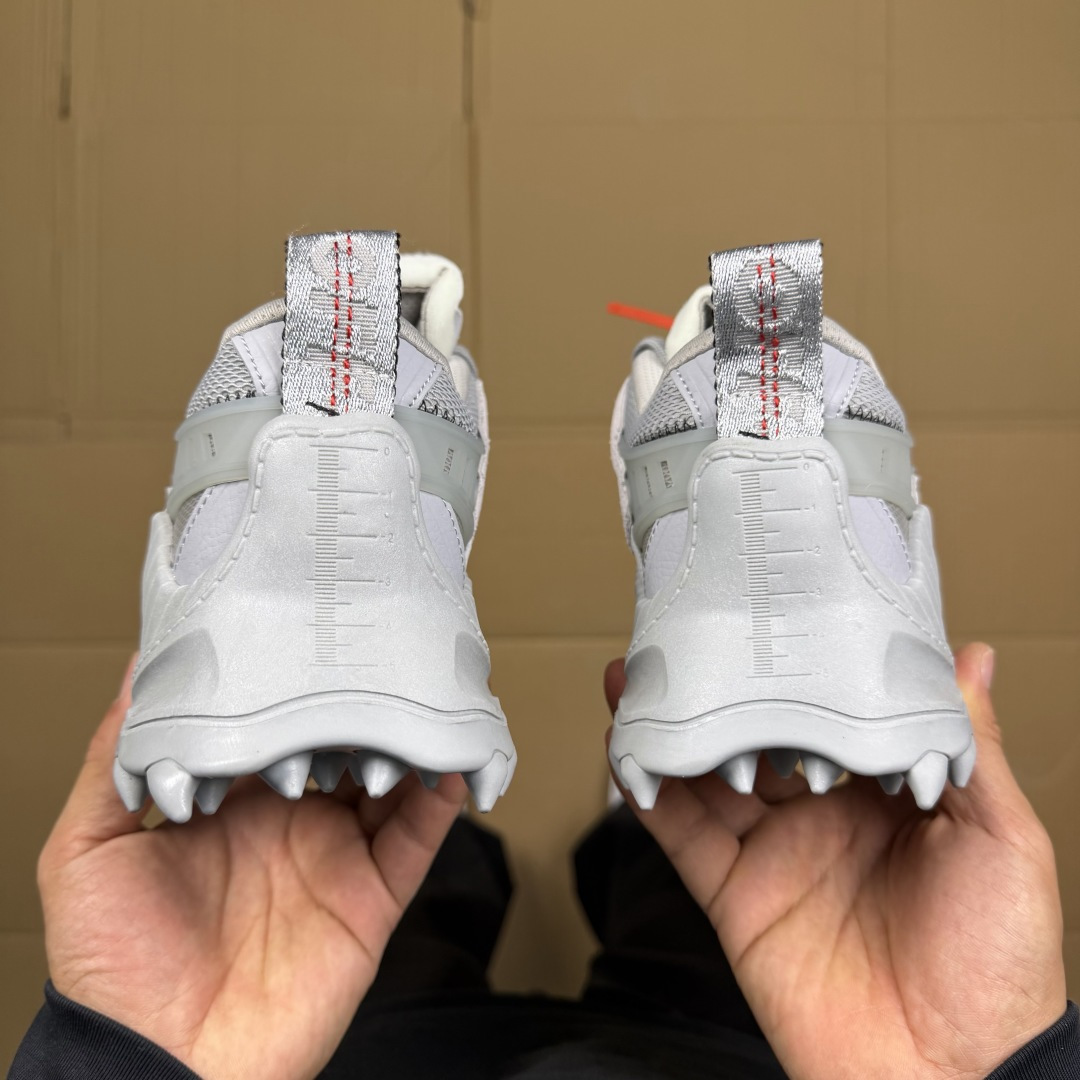 OW解构跑步鞋 OFF-WHITE ODSY -1000老爹风高端产物 原鞋购入 细节拉满 ①由全新磨具