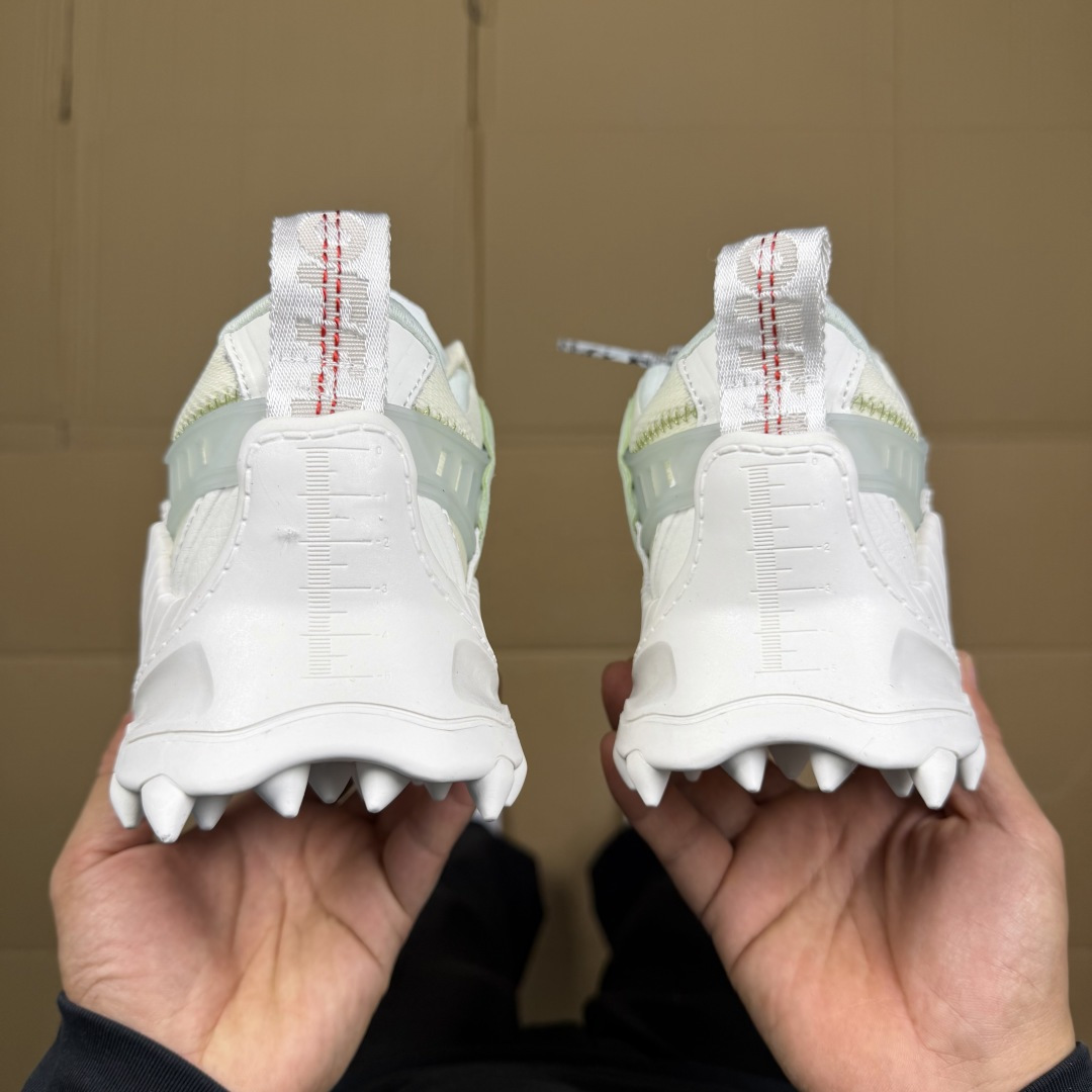 OW解构跑步鞋 OFF-WHITE ODSY -1000老爹风高端产物 原鞋购入 细节拉满 ①由全新磨具