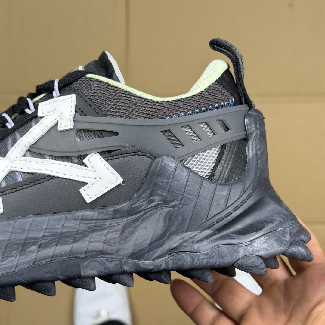 OW解构跑步鞋 OFF-WHITE ODSY -1000老爹风高端产物 原鞋购入 细节拉满 ①由全新磨具