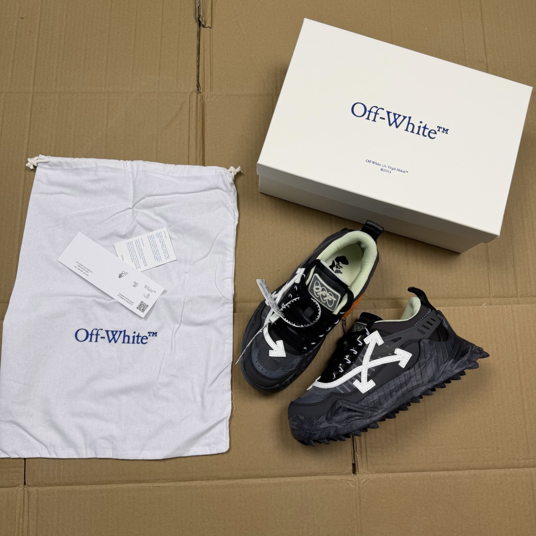 OW解构跑步鞋 OFF-WHITE ODSY -1000老爹风高端产物 原鞋购入 细节拉满 ①由全新磨具