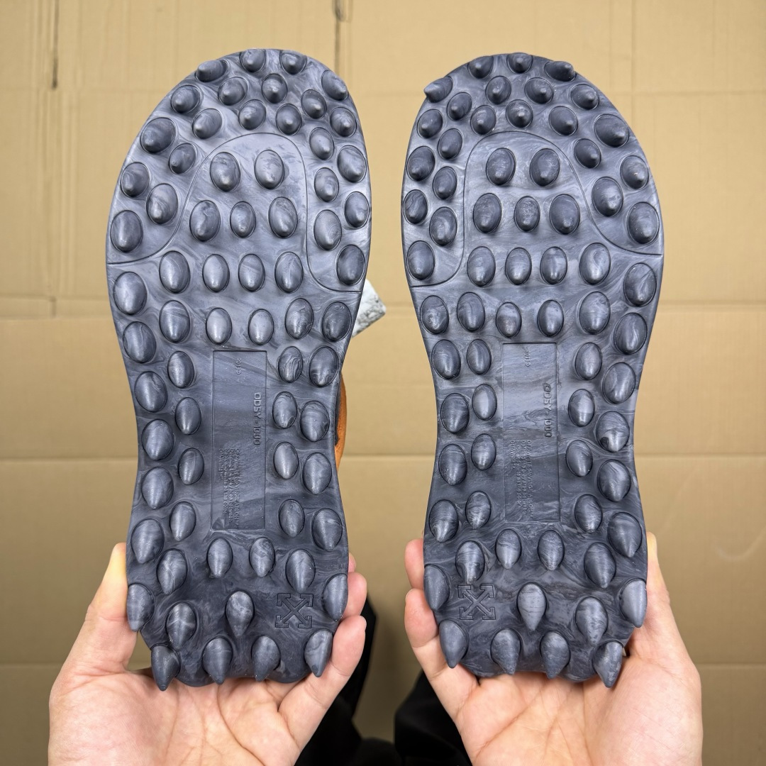 OW解构跑步鞋 OFF-WHITE ODSY -1000老爹风高端产物 原鞋购入 细节拉满 ①由全新磨具