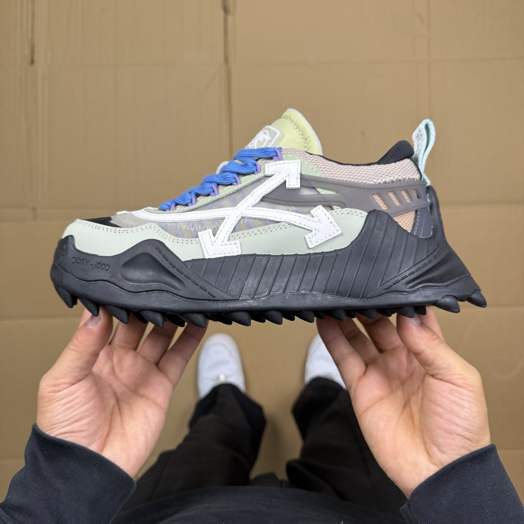 OW解构跑步鞋 OFF-WHITE ODSY -1000老爹风高端产物 原鞋购入 细节拉满 ①由全新磨具