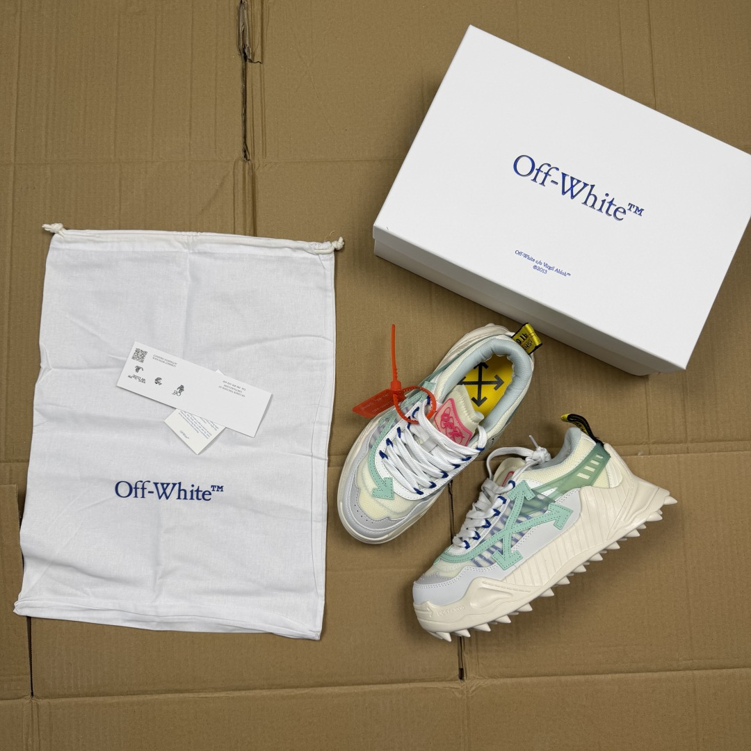 OW解构跑步鞋 OFF-WHITE ODSY -1000老爹风高端产物 原鞋购入 细节拉满 ①由全新磨具