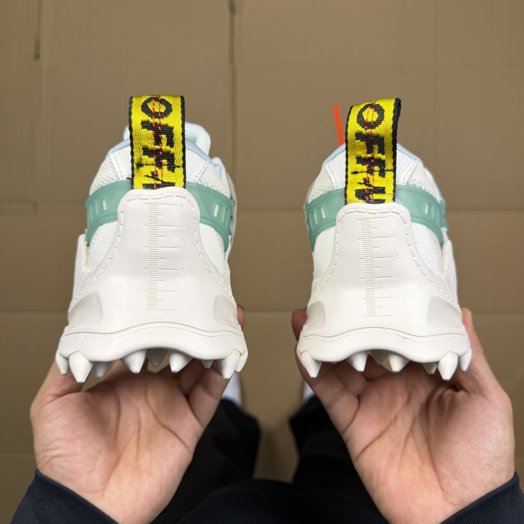 OW解构跑步鞋 OFF-WHITE ODSY -1000老爹风高端产物 原鞋购入 细节拉满 ①由全新磨具