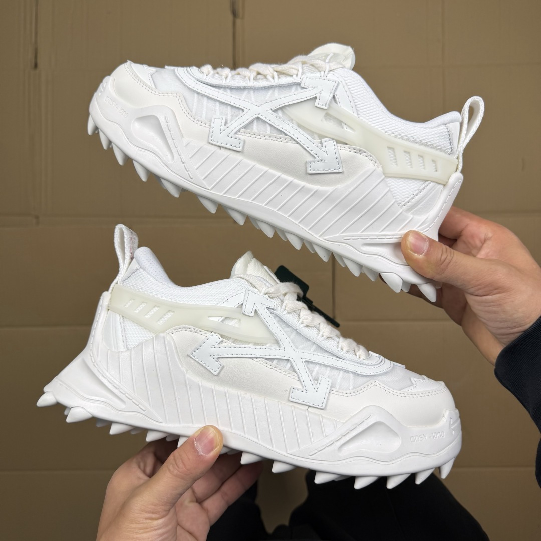 OW解构跑步鞋 OFF-WHITE ODSY -1000老爹风高端产物 原鞋购入 细节拉满 ①由全新磨具