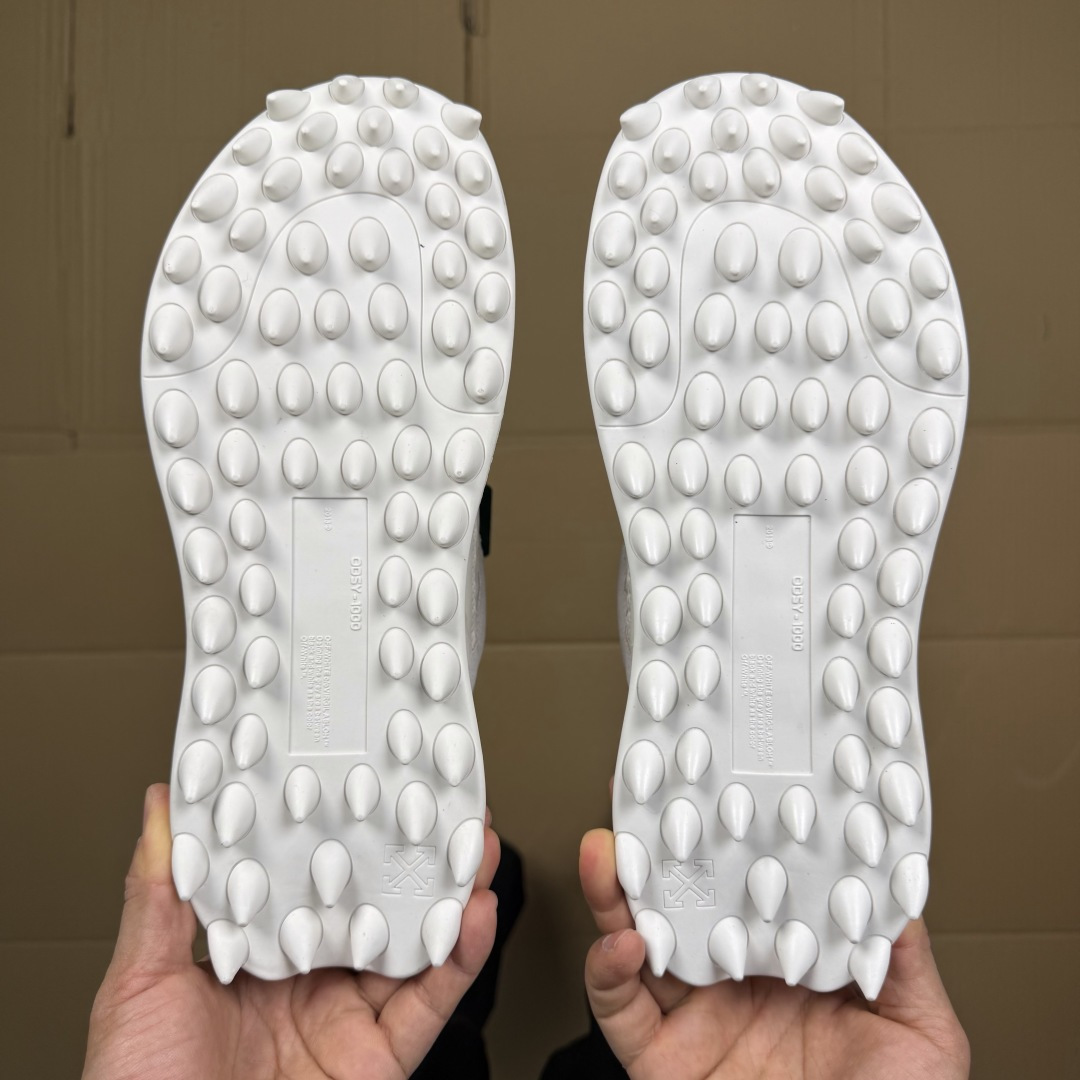 OW解构跑步鞋 OFF-WHITE ODSY -1000老爹风高端产物 原鞋购入 细节拉满 ①由全新磨具