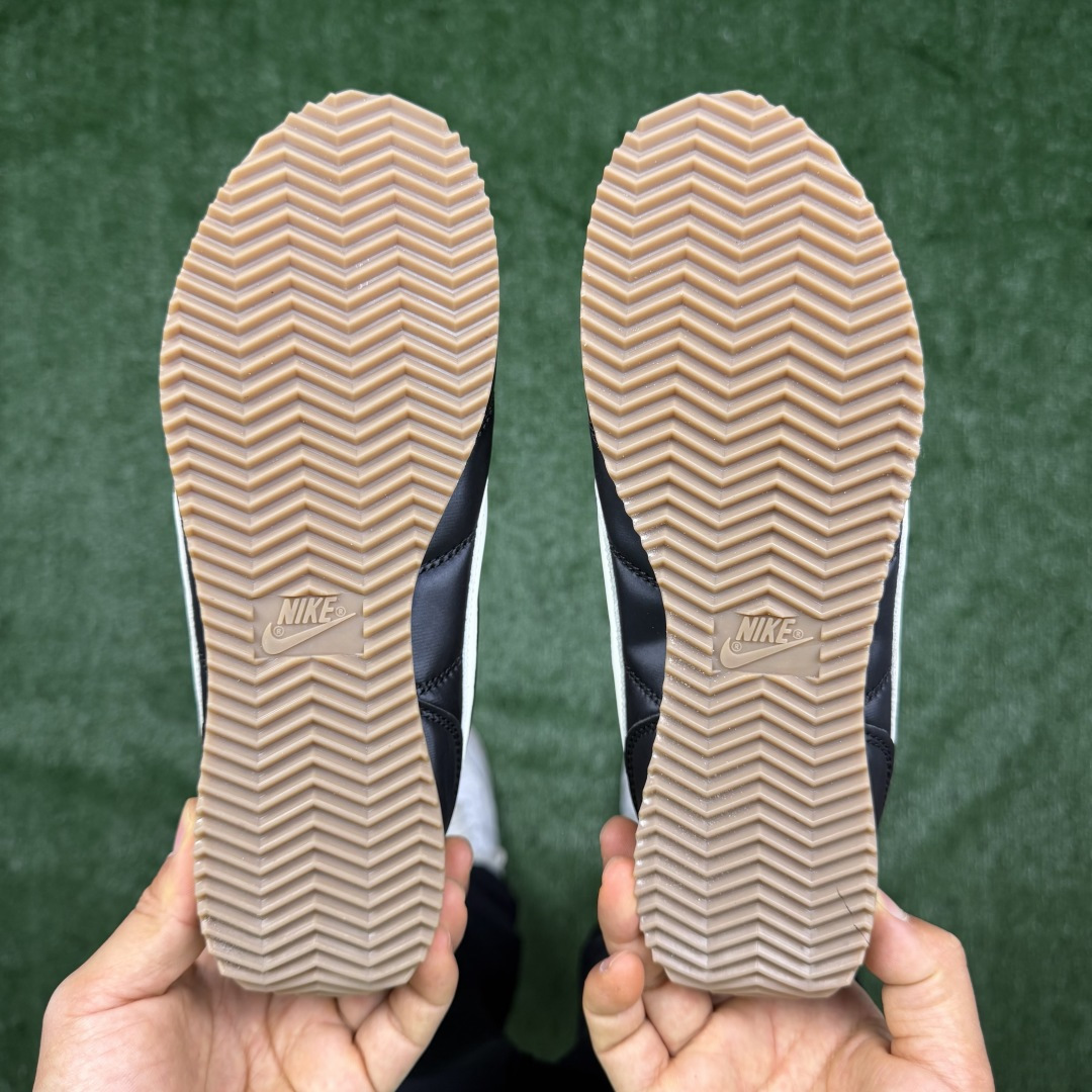 可拆鞋舌特殊色超级性价比阿甘！共27色Nike Cortez SE Tiempo 可拆卸鞋舌，一鞋两穿冲