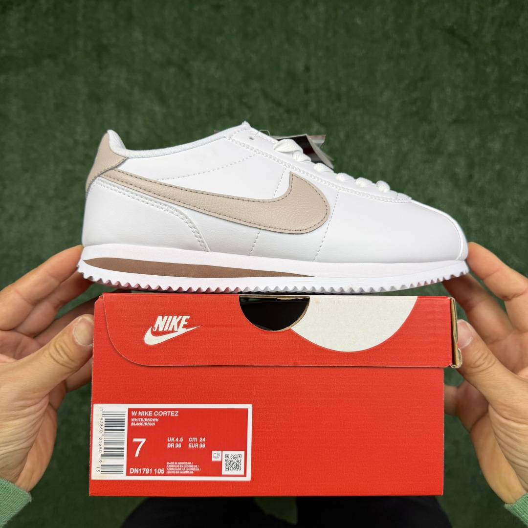 超级性价比阿甘！共27色Nike Cortez SE 皮面白棕冲量产品价格一步到位！货号：DN1791-