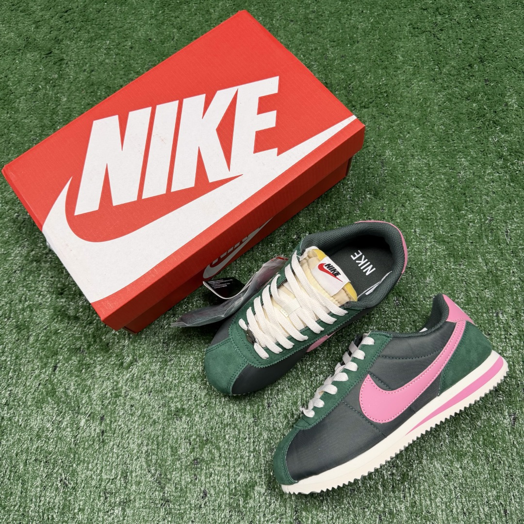超级性价比阿甘！共27色Nike Cortez SE 绿粉冲量产品价格一步到位！货号：HF9994-30