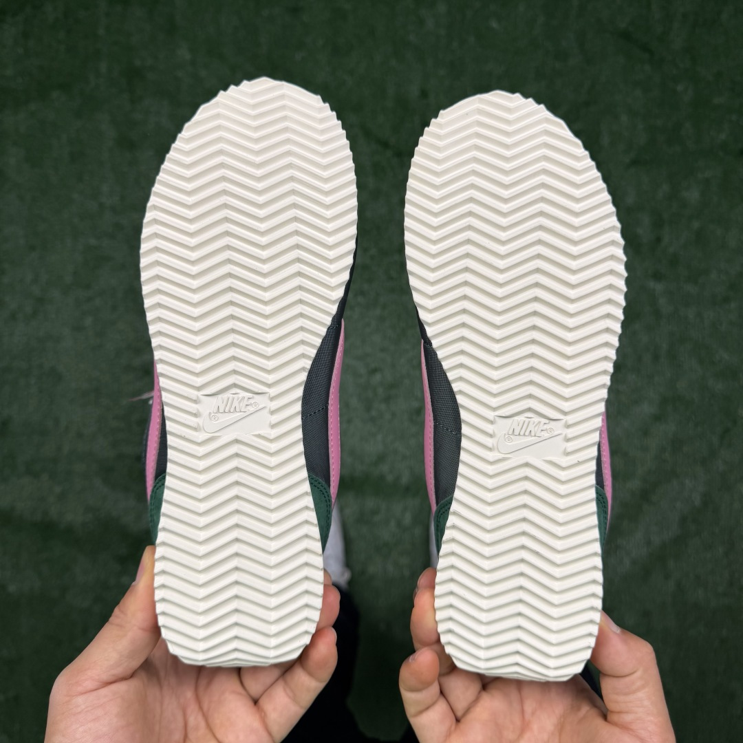 超级性价比阿甘！共27色Nike Cortez SE 绿粉冲量产品价格一步到位！货号：HF9994-30