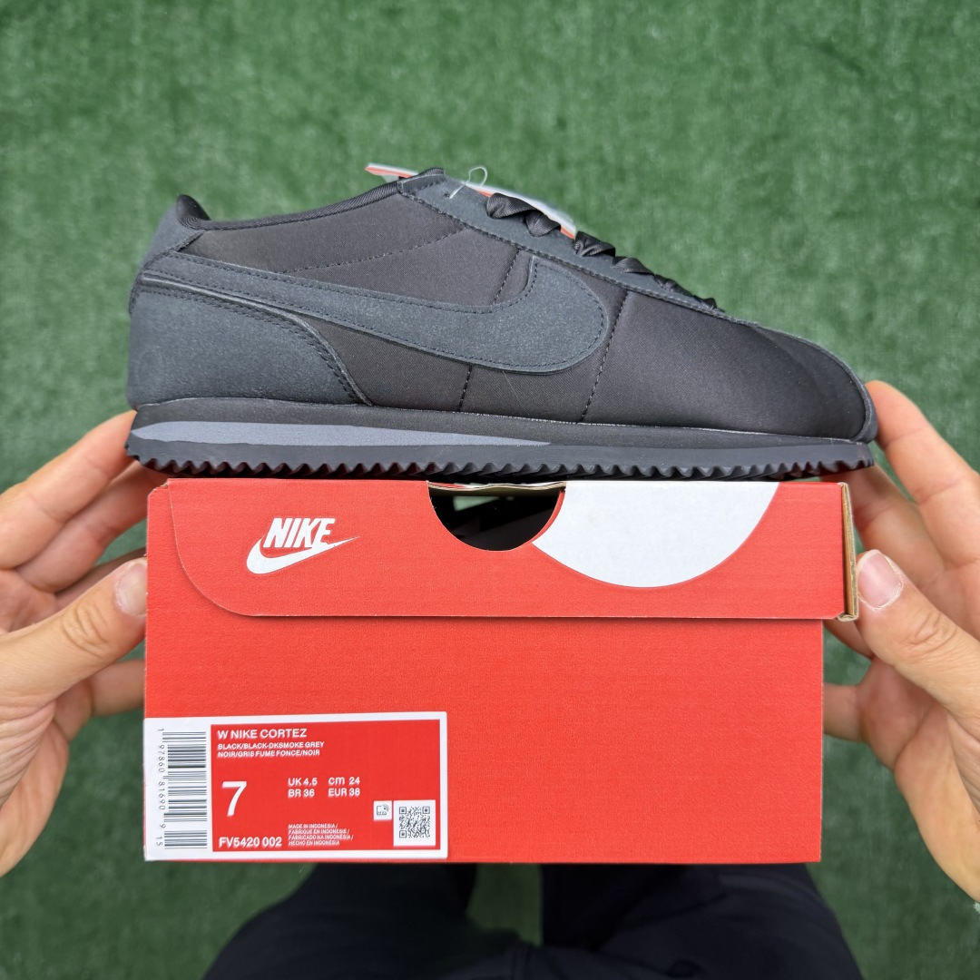 超级性价比阿甘！共27色Nike Cortez SE 黑武士冲量产品价格一步到位！货号：FV5420-0