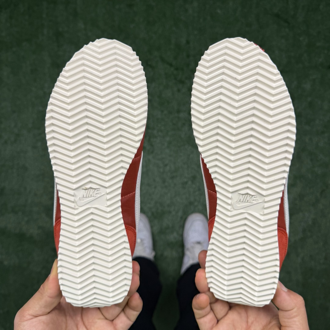 超级性价比阿甘！共27色Nike Cortez SE 布面橙色冲量产品价格一步到位！货号：DZ2795-
