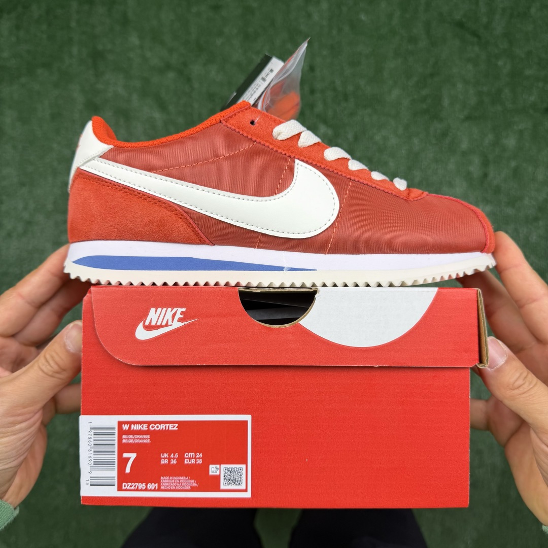 超级性价比阿甘！共27色Nike Cortez SE 布面橙色冲量产品价格一步到位！货号：DZ2795-
