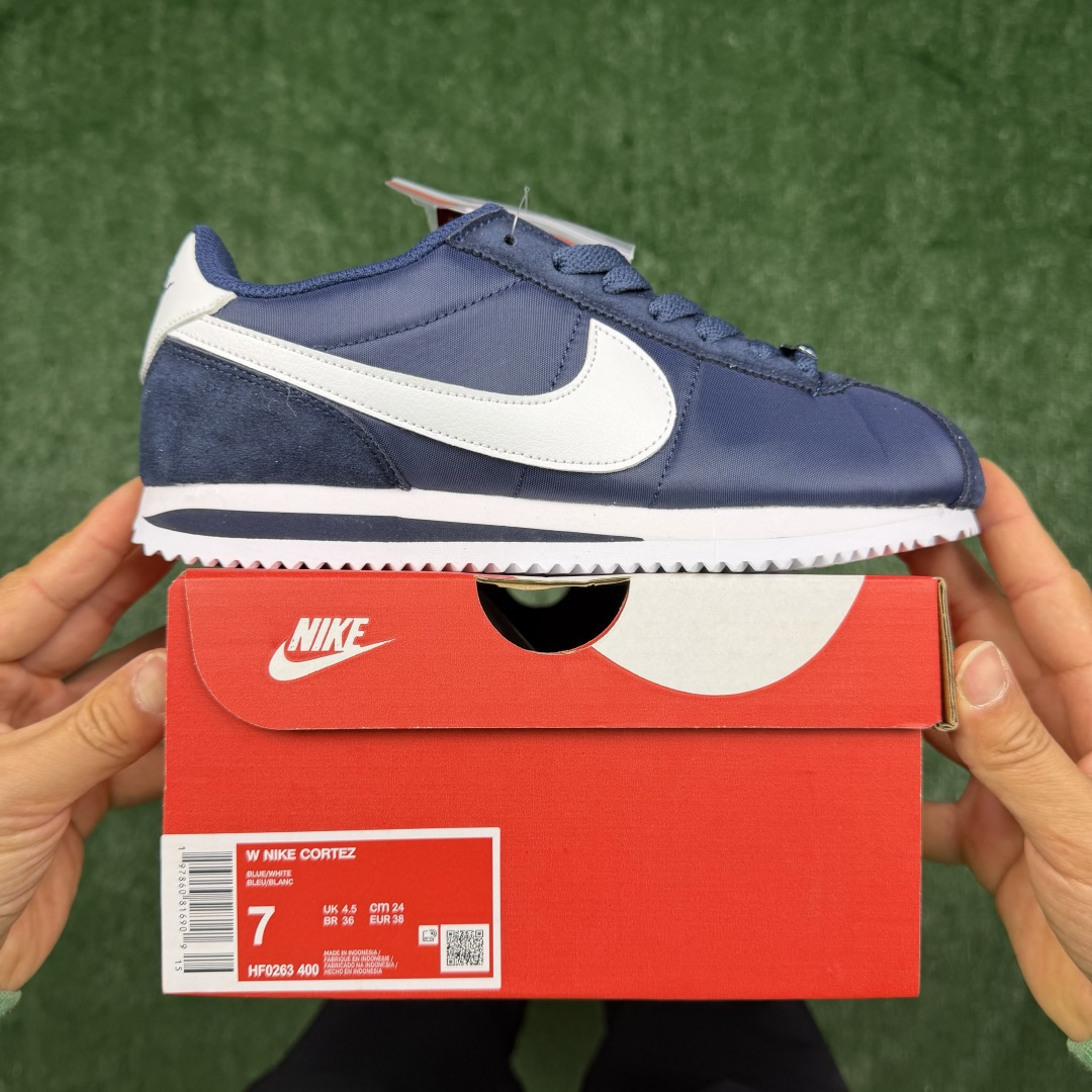 超级性价比阿甘！共27色Nike Cortez SE 布面深蓝冲量产品价格一步到位！货号：HF0263-