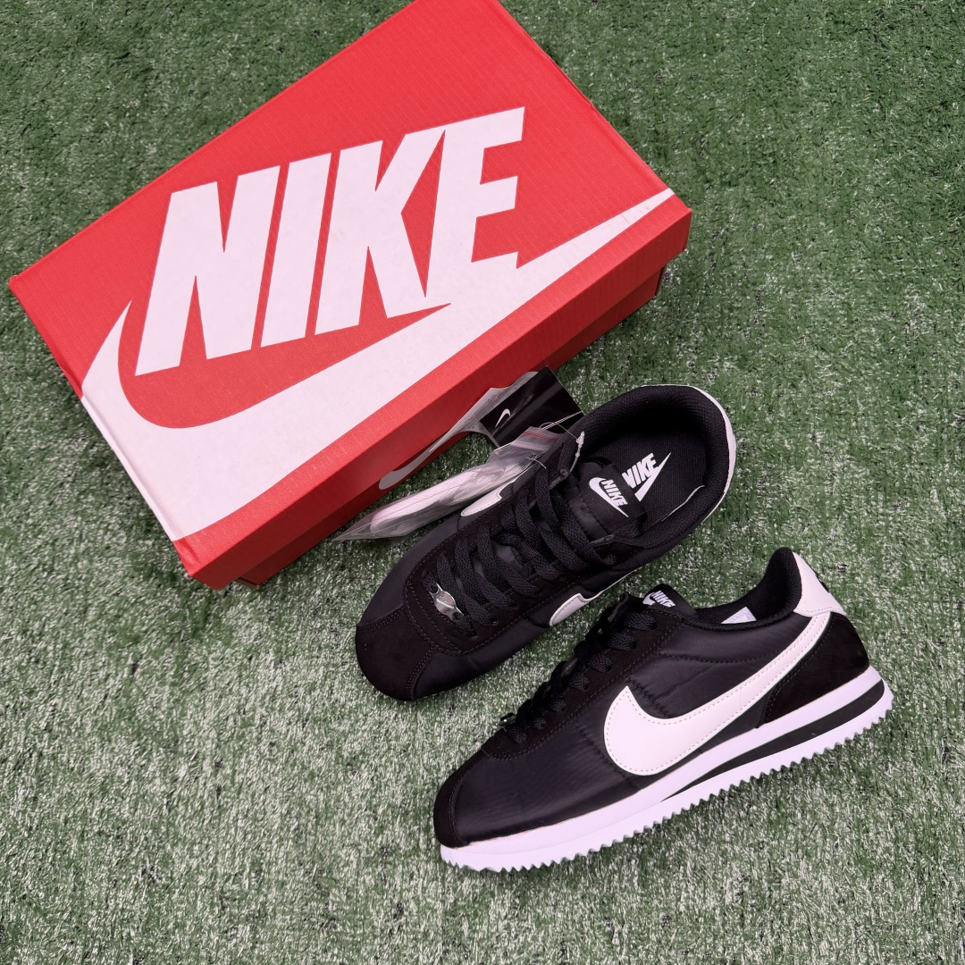 超级性价比阿甘！共27色Nike Cortez SE 布面黑白冲量产品价格一步到位！货号：HF0263-