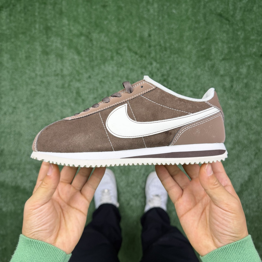 超级性价比阿甘！共27色Nike Cortez SE 翻毛皮棕色冲量产品价格一步到位！货号：FQ8144