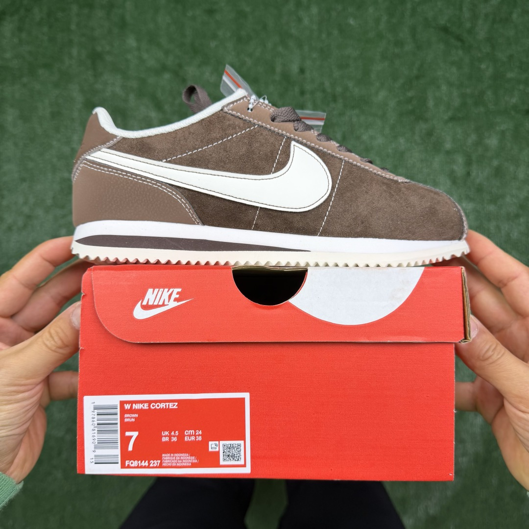 超级性价比阿甘！共27色Nike Cortez SE 翻毛皮棕色冲量产品价格一步到位！货号：FQ8144