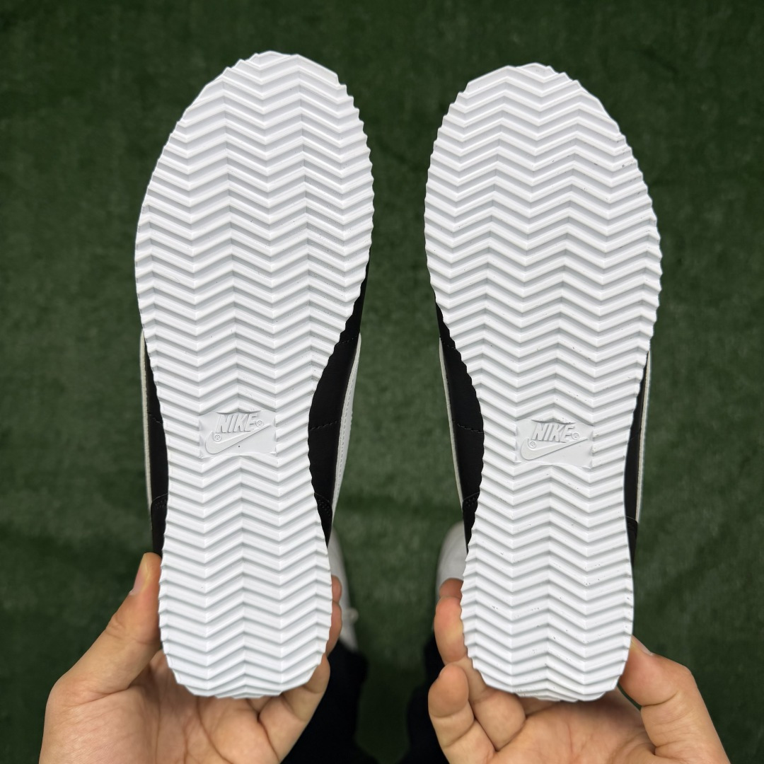 超级性价比阿甘！共27色Nike Cortez SE 皮面黑白冲量产品价格一步到位！货号：DN1791-