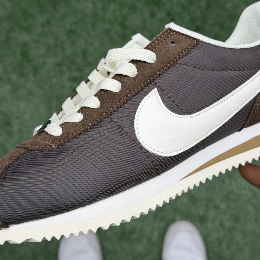 超级性价比阿甘！共27色Nike Cortez SE 布面棕色冲量产品价格一步到位！货号：DZ2795-