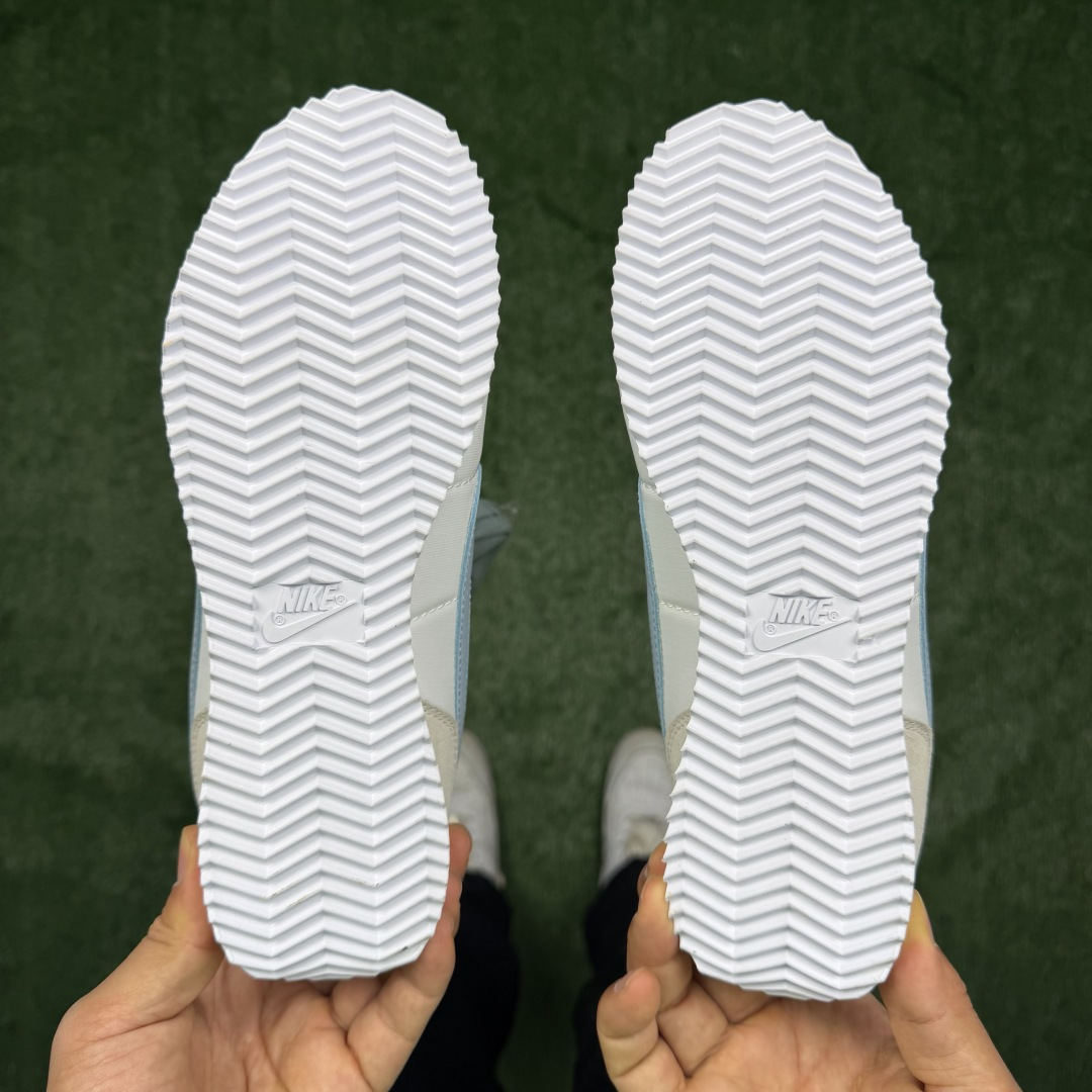 超级性价比阿甘！共27色Nike Cortez SE 布面白蓝冲量产品价格一步到位！货号：DZ2795-