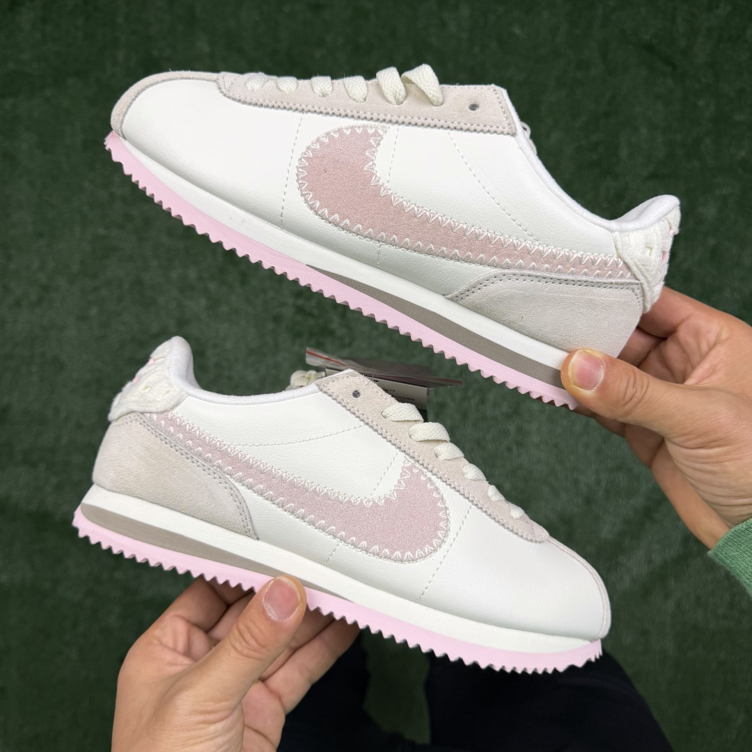 超级性价比阿甘！共27色Nike Cortez SE 情人节限定爱心粉冲量产品价格一步到位！货号：HV6