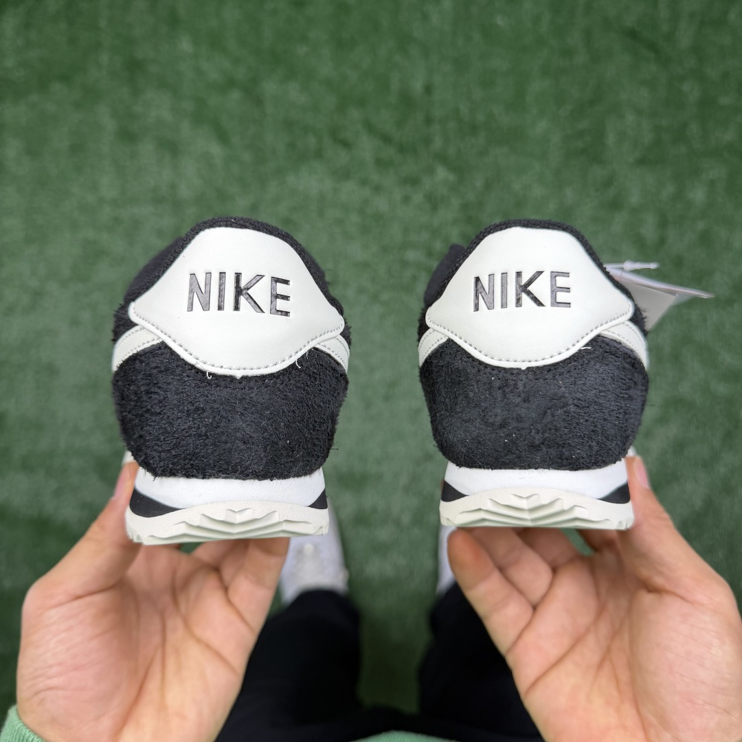 超级性价比阿甘！共27色Nike Cortez SE 翻毛皮长绒毛黑白冲量产品价格一步到位！货号：FJ2