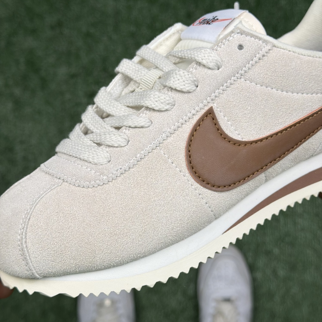 超级性价比阿甘！共27色Nike Cortez SE 翻毛皮长绒毛米棕冲量产品价格一步到位！货号：IB1