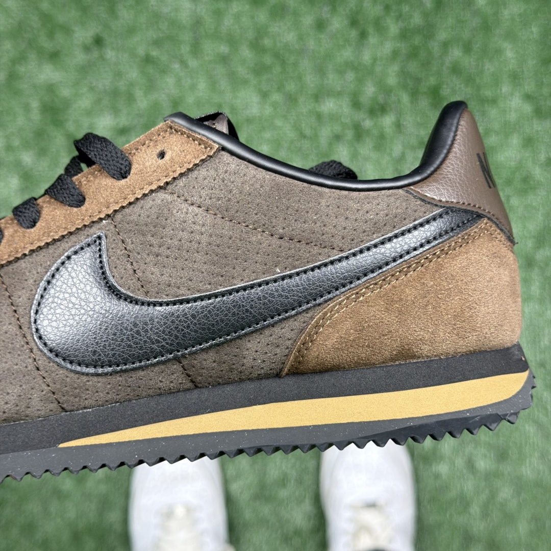 超级性价比阿甘！共27色Nike Cortez SE 翻毛皮长绒毛棕黑冲量产品价格一步到位！货号：FJ5
