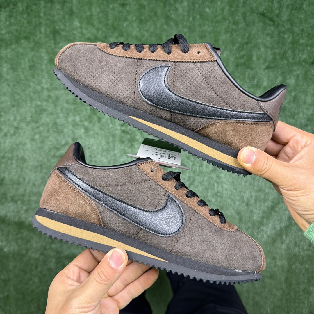 超级性价比阿甘！共27色Nike Cortez SE 翻毛皮长绒毛棕黑冲量产品价格一步到位！货号：FJ5