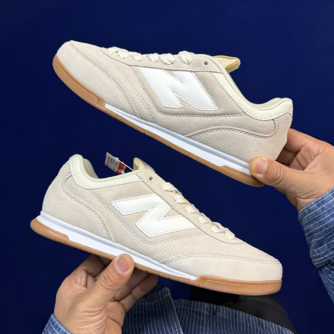 新百伦系列 New Balance NB URC42 货号：URC42EA灰白色 尺码：36-45带半码