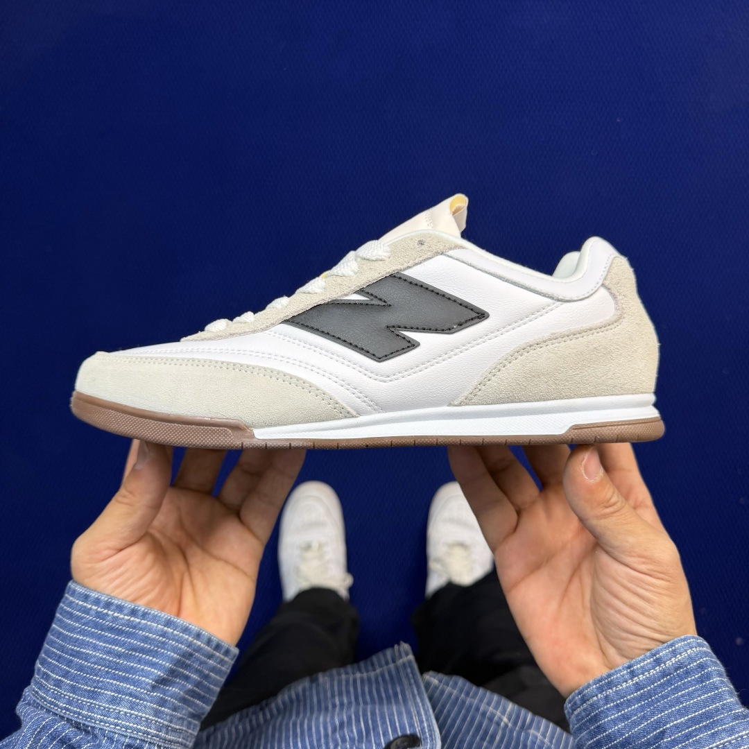 新百伦系列 New Balance NB URC42 货号：URC42LA 白色/米白 尺码：36-45