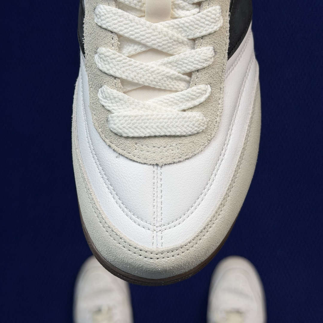 新百伦系列 New Balance NB URC42 货号：URC42LA 白色/米白 尺码：36-45
