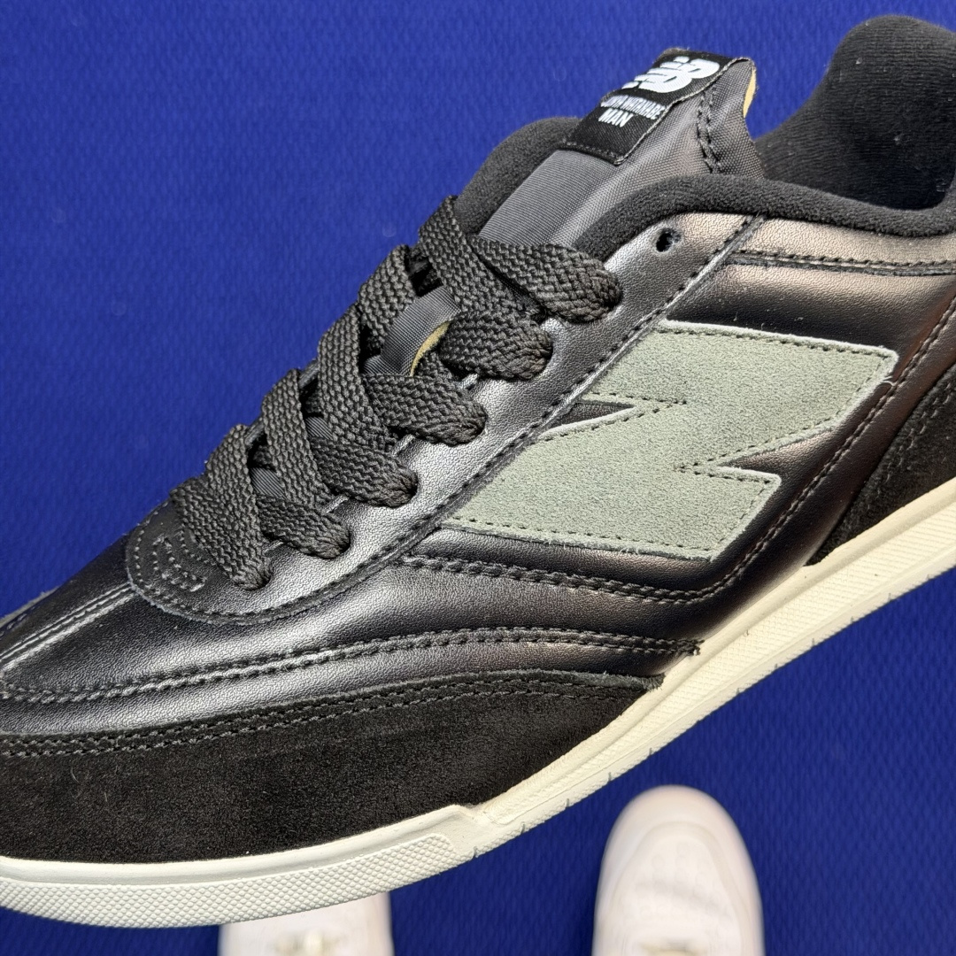 新百伦系列 New Balance NB URC42 货号：URC42JW黑色 尺码：36-45带半码