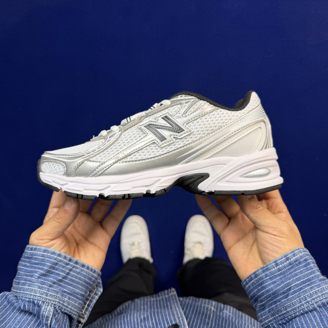 新百伦系列 New Balance NB 740 共17色！休闲跑鞋 第12色：U740NW2银黑色尺码