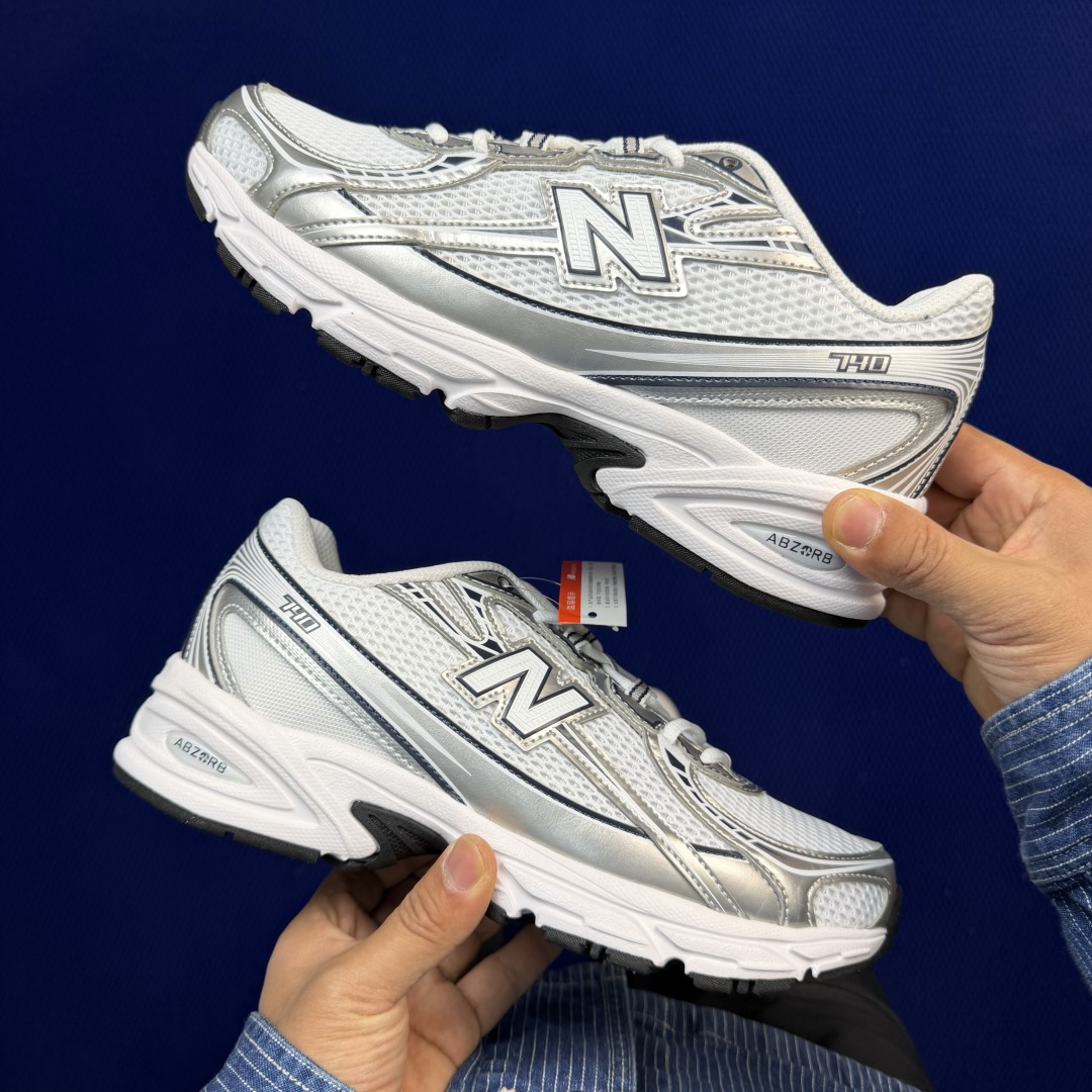 新百伦系列 New Balance NB 740 共17色！休闲跑鞋 第15色：U740WN2白黑色尺码