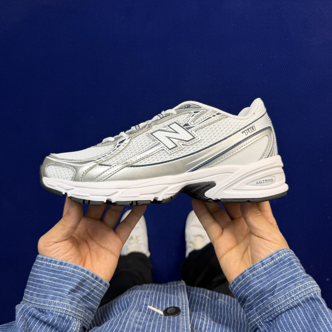 新百伦系列 New Balance NB 740 共17色！休闲跑鞋 第15色：U740WN2白黑色尺码