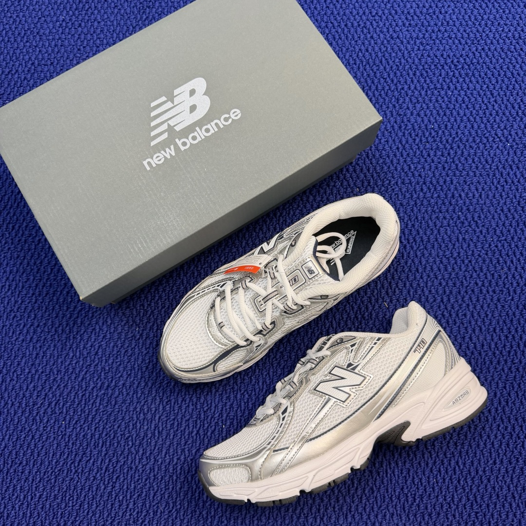 新百伦系列 New Balance NB 740 共17色！休闲跑鞋 第15色：U740WN2白黑色尺码