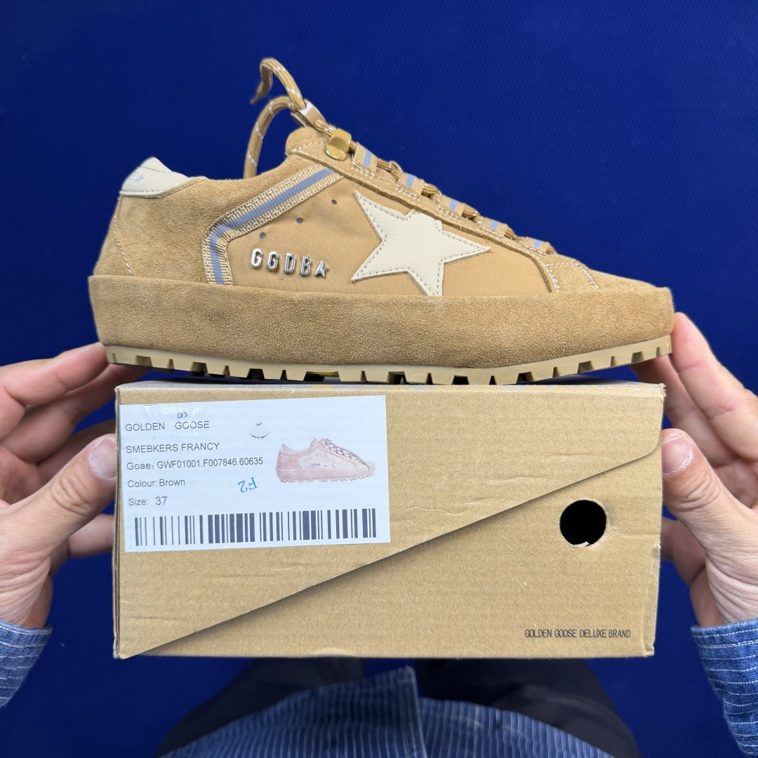 Golden Goose Super-Star 厚底做旧星星板鞋Size：35 36 37 38 39 