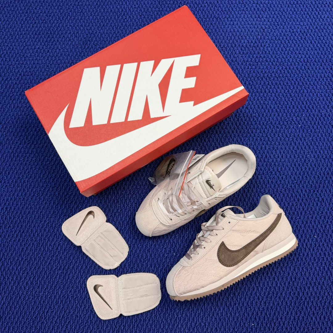 可拆鞋舌特殊色超级性价比阿甘！共28色Nike Cortez SE Tiempo 可拆卸鞋舌，一鞋两穿冲