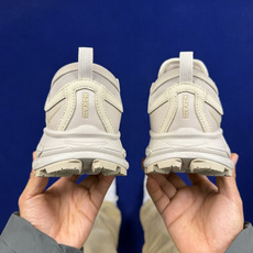 极致性价比 HOKA ONE ONE Tor Ultra 托亚 户外防水登山徒步鞋 共7色 第1色:浅沙/STPST 极致性价比 HOKA ONE ONE Tor Ultra 托亚 户外防水登山徒步鞋 共7色 第1色:浅沙/STPST