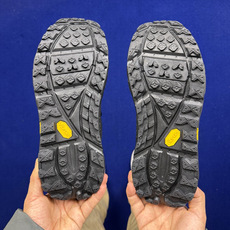 极致性价比 HOKA ONE ONE Tor Ultra 托亚 户外防水登山徒步鞋 共7色 第4色:黑武士 /BBLC 极致性价比 HOKA ONE ONE Tor Ultra 托亚 户外防水登山徒步鞋 共7色 第4色:黑武士 /BBLC