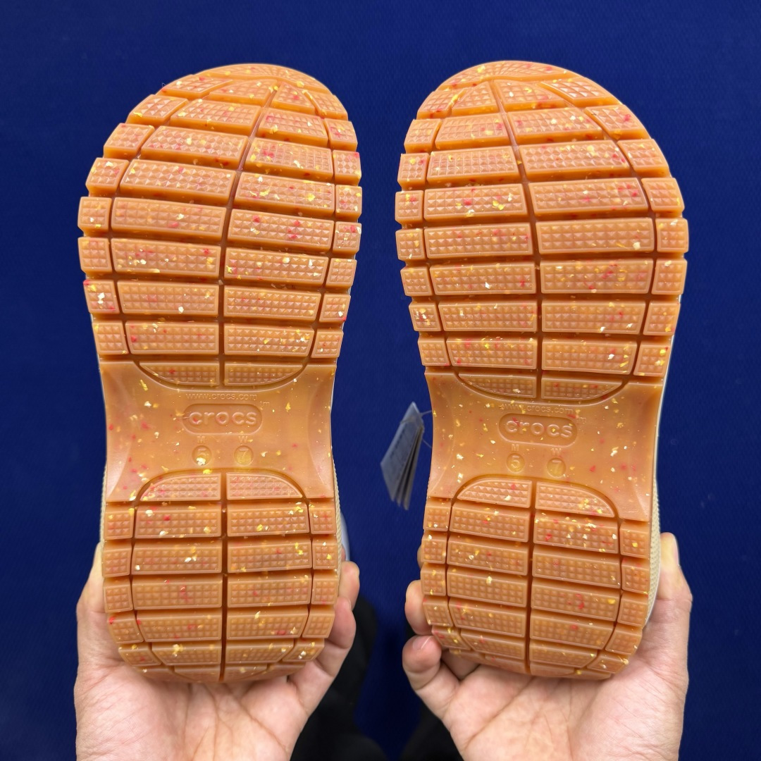 Crocs卡骆驰 洞洞鞋 光轮4色原厂数据复模，双层注塑光轮-茶色 尺码：M3-M7/ 34-40M3=