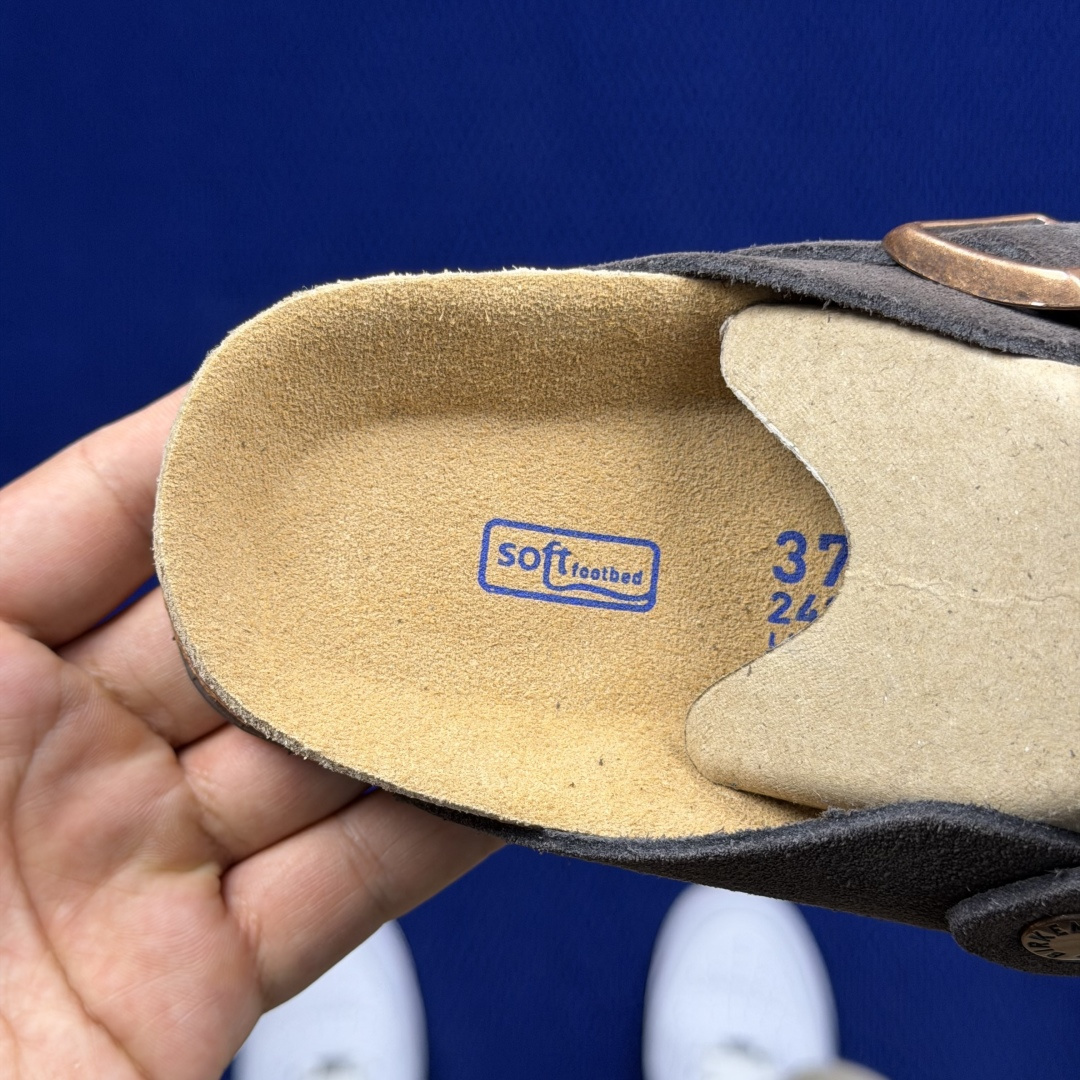 勃肯birkenstock 单排扣半拖鞋7色强势重新回溯，颜色色卡精选主力输出！【优质牛皮翻毛皮】【木糠