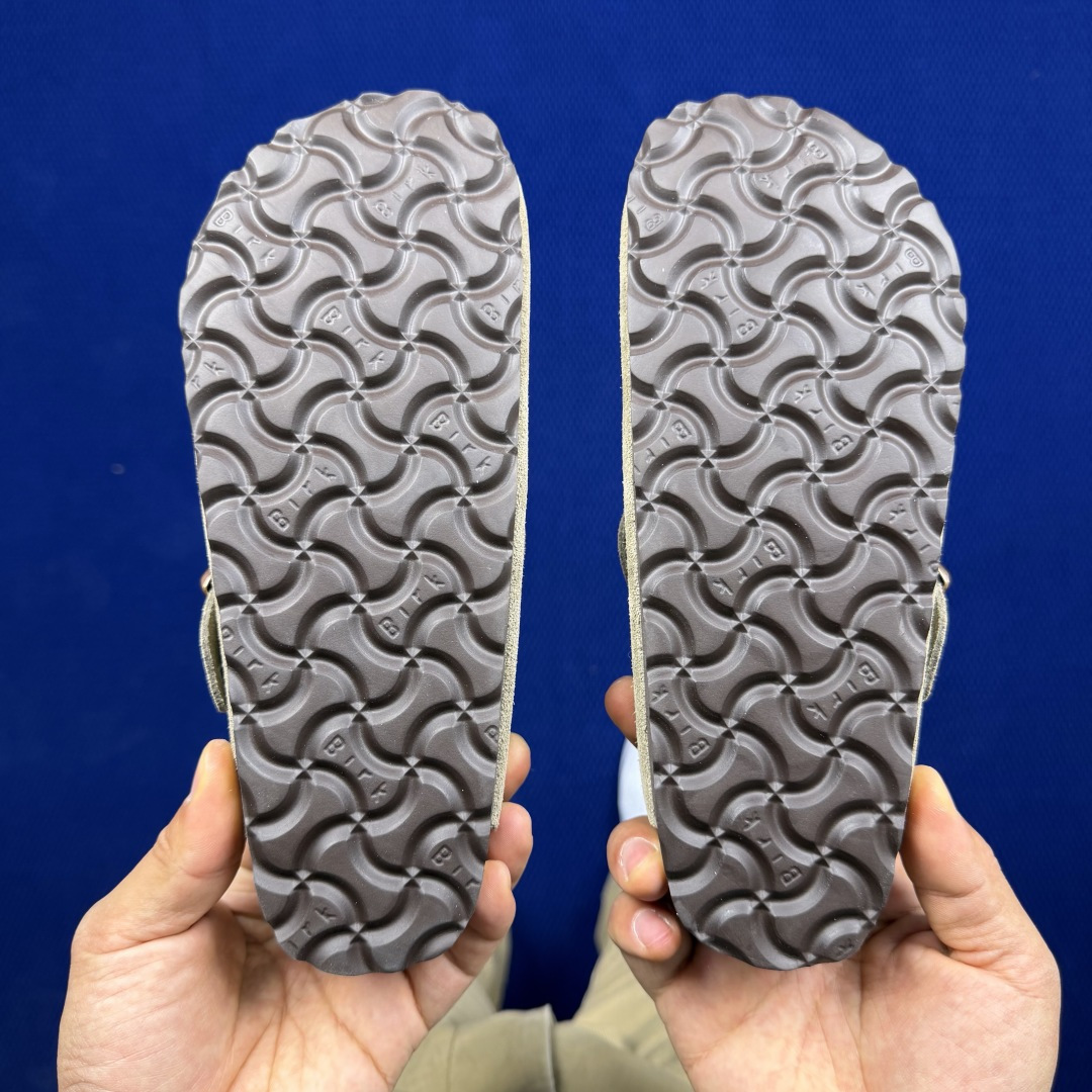 勃肯birkenstock 单排扣半拖鞋7色强势重新回溯，颜色色卡精选主力输出！【优质牛皮翻毛皮】【木糠