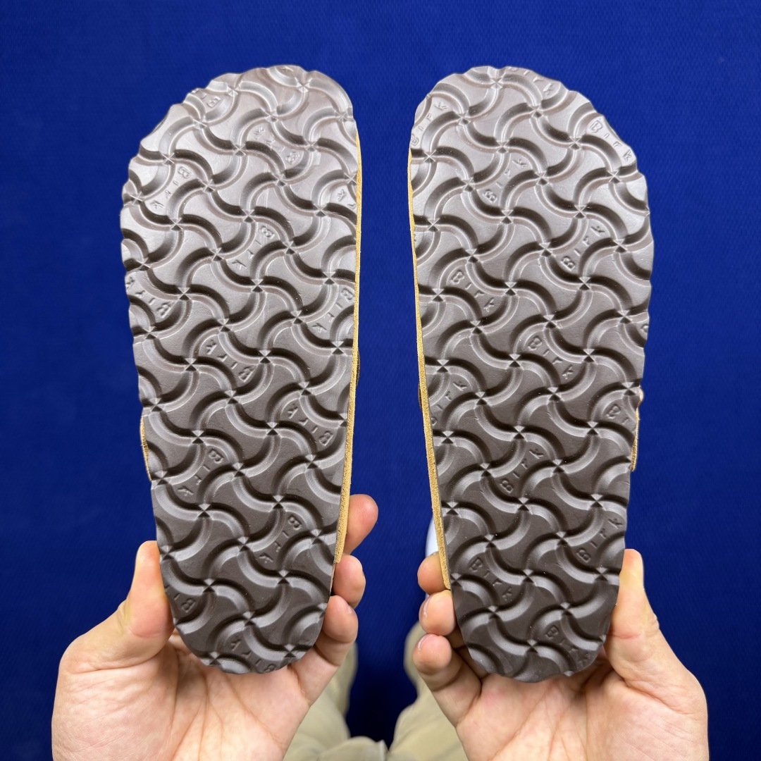 勃肯birkenstock 单排扣半拖鞋7色强势重新回溯，颜色色卡精选主力输出！【优质牛皮翻毛皮】【木糠