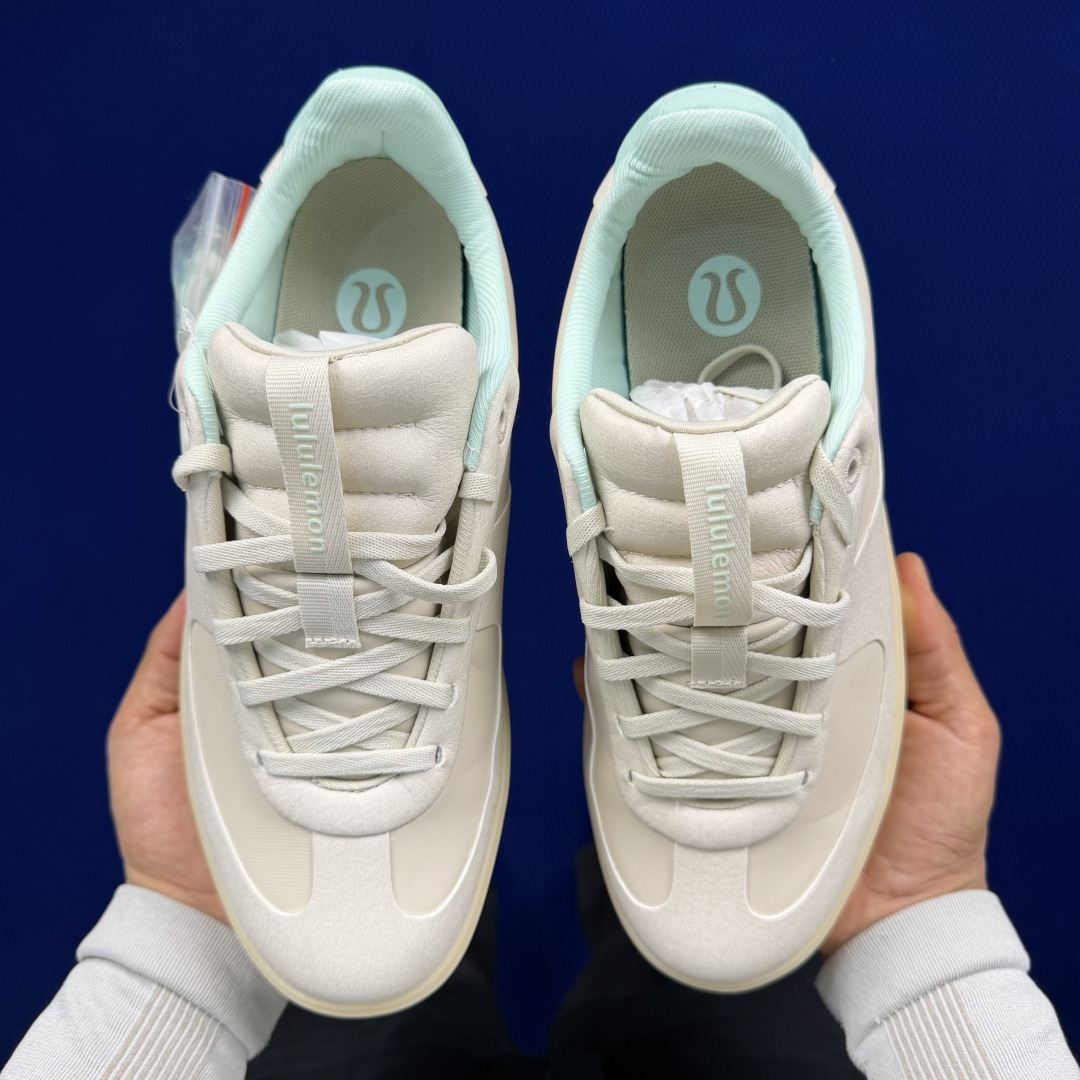 lululemon露露乐蒙 cityverse休闲鞋 共9色全新极简主义系列 采用热熔无缝工艺鞋面 中底