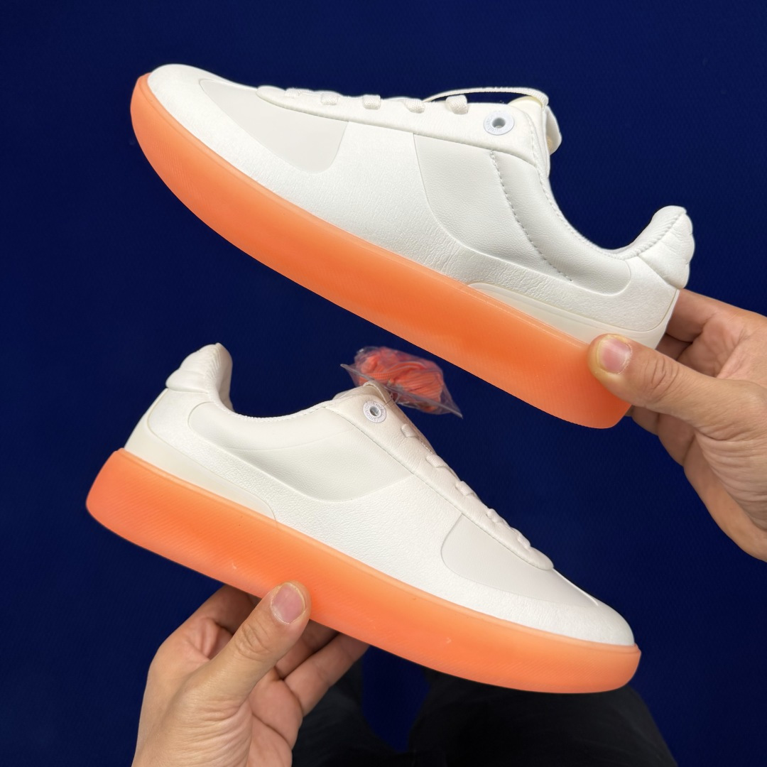 lululemon露露乐蒙 cityverse休闲鞋 共9色全新极简主义系列 采用热熔无缝工艺鞋面 中底