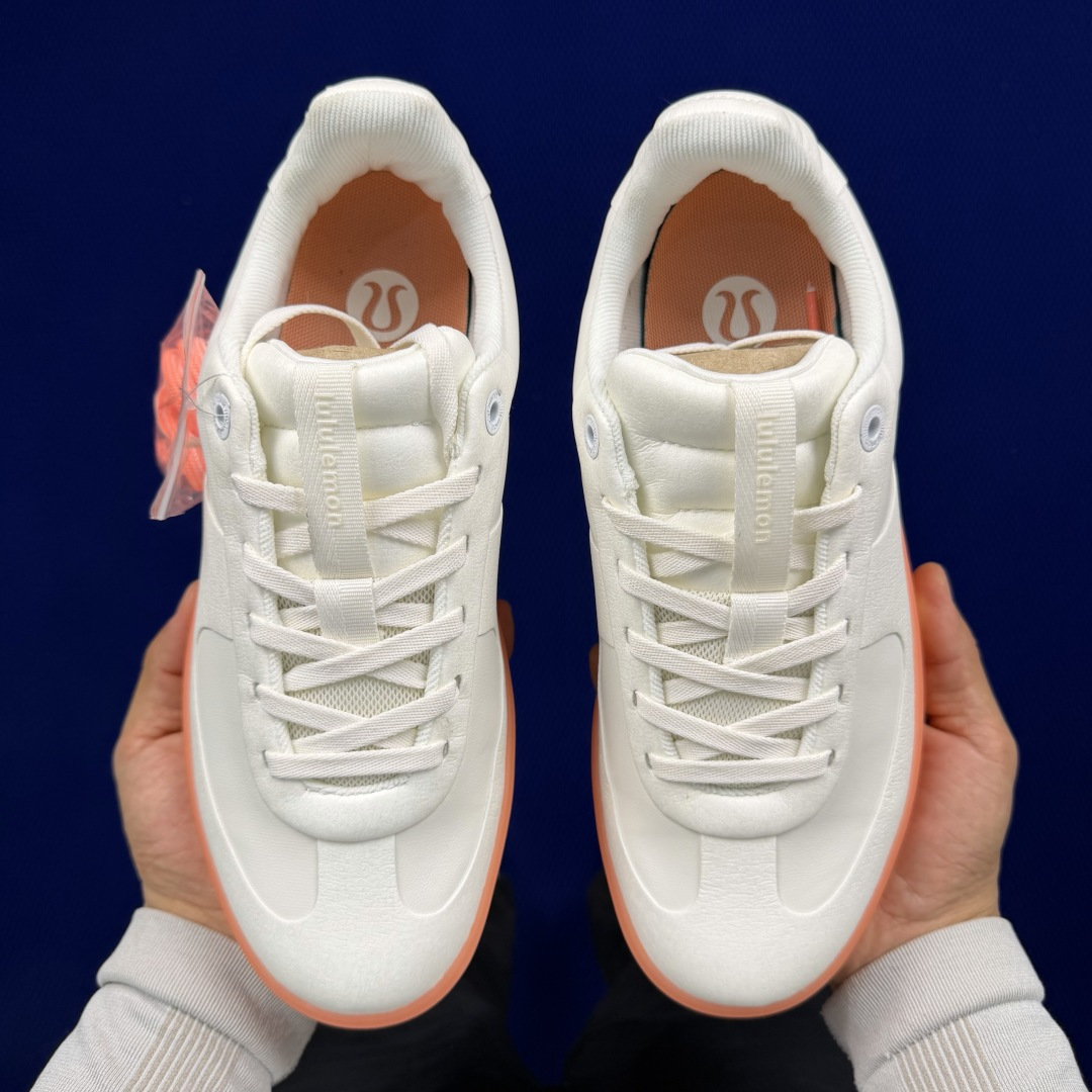 lululemon露露乐蒙 cityverse休闲鞋 共9色全新极简主义系列 采用热熔无缝工艺鞋面 中底